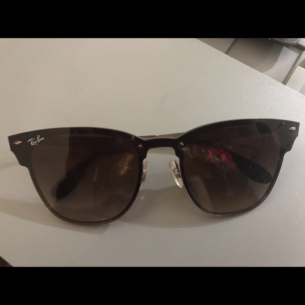 Ray Ban dark glasses